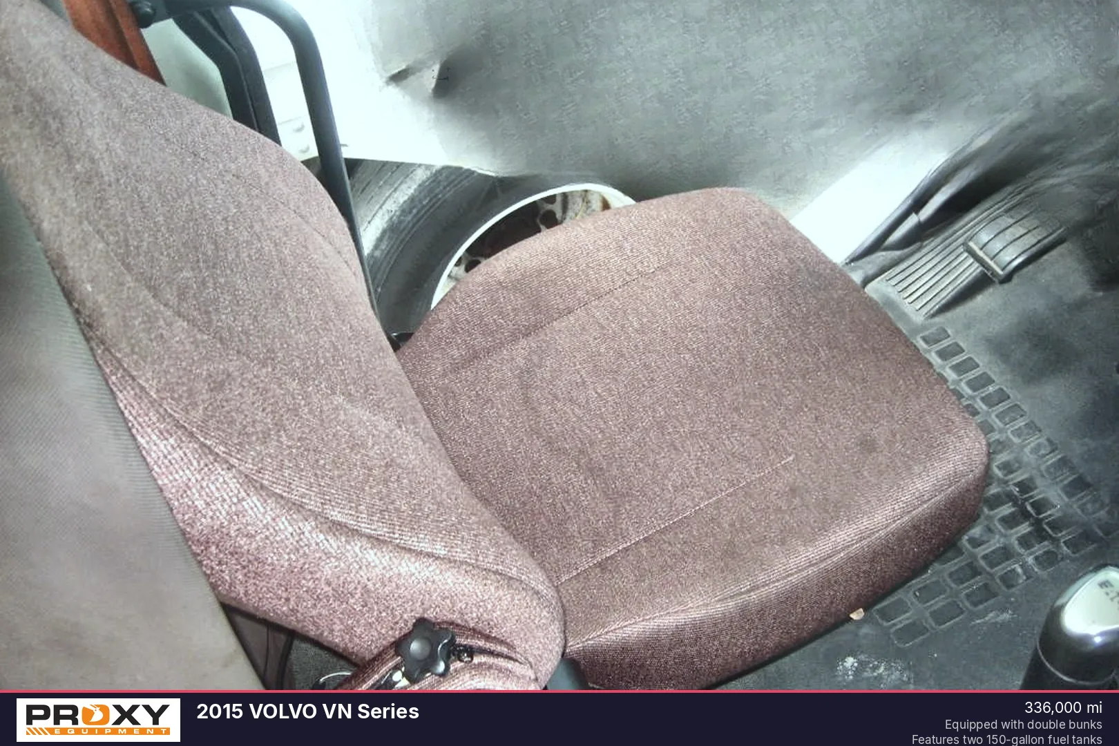 2015 VOLVO VN Series - view 5 of 12