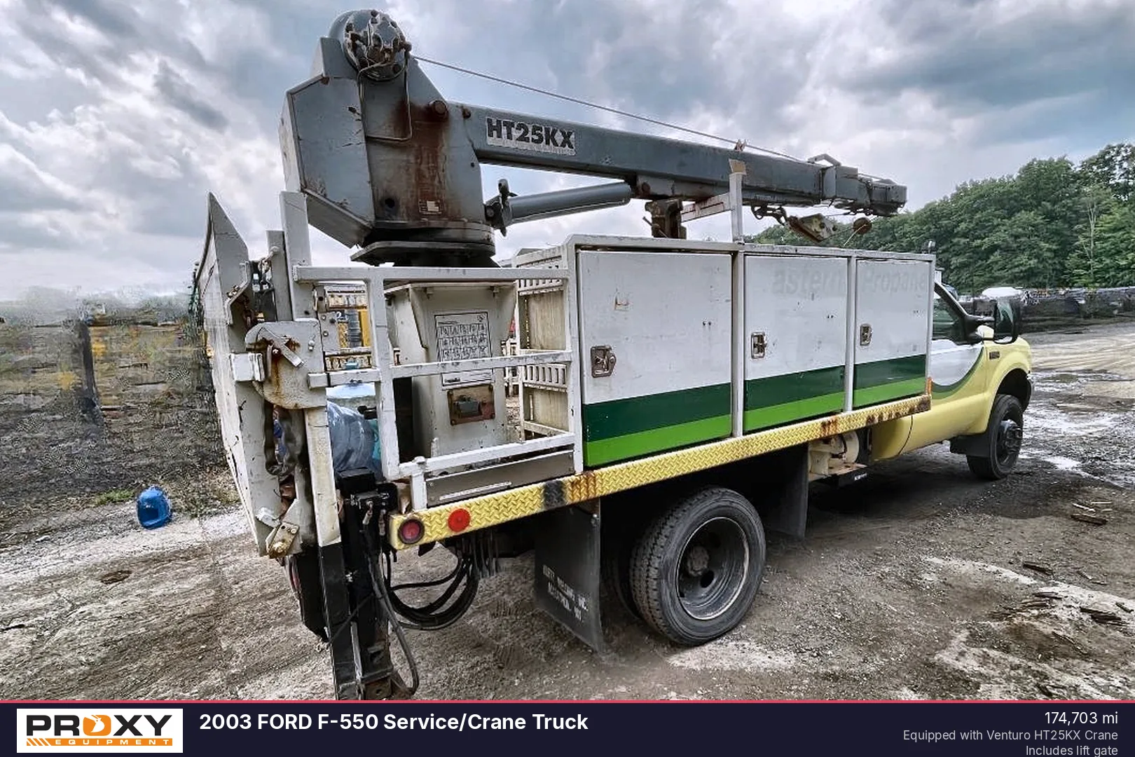 2003 FORD F-550 Service/Crane Truck - view 2 of 32