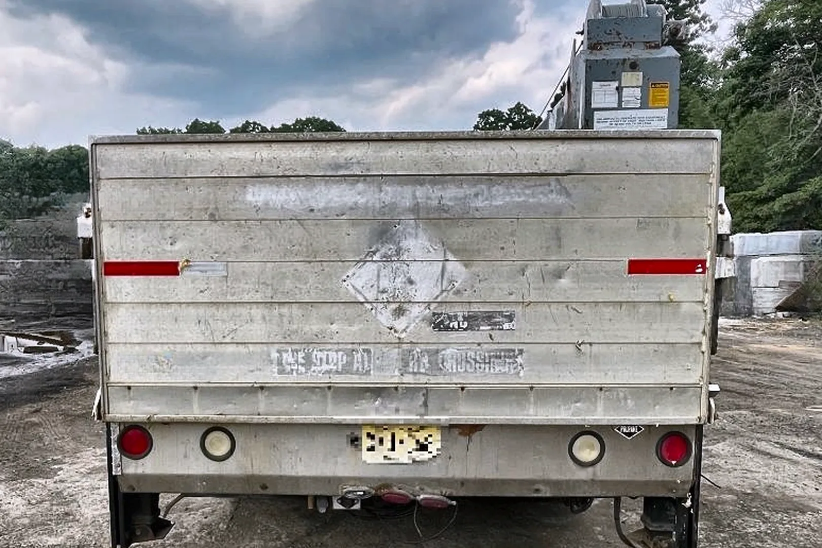 2003 FORD F-550 Service/Crane Truck - view 10 of 32