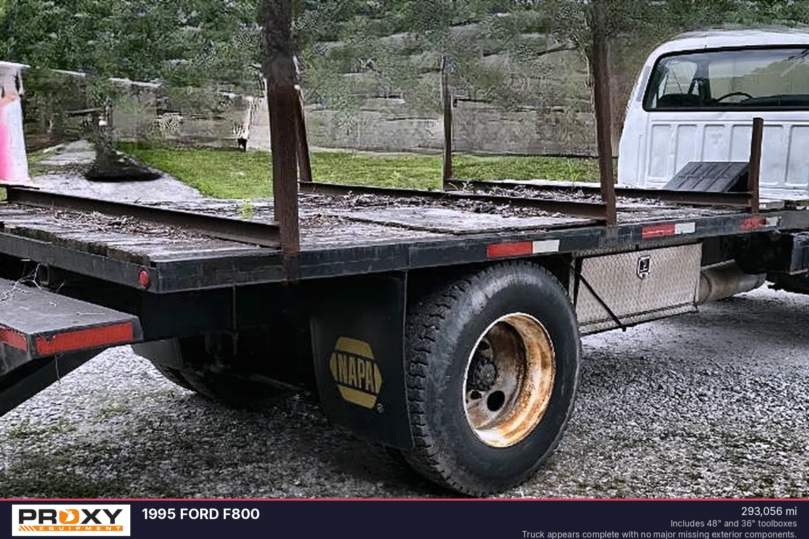 1995 FORD F800 - view 3 of 42