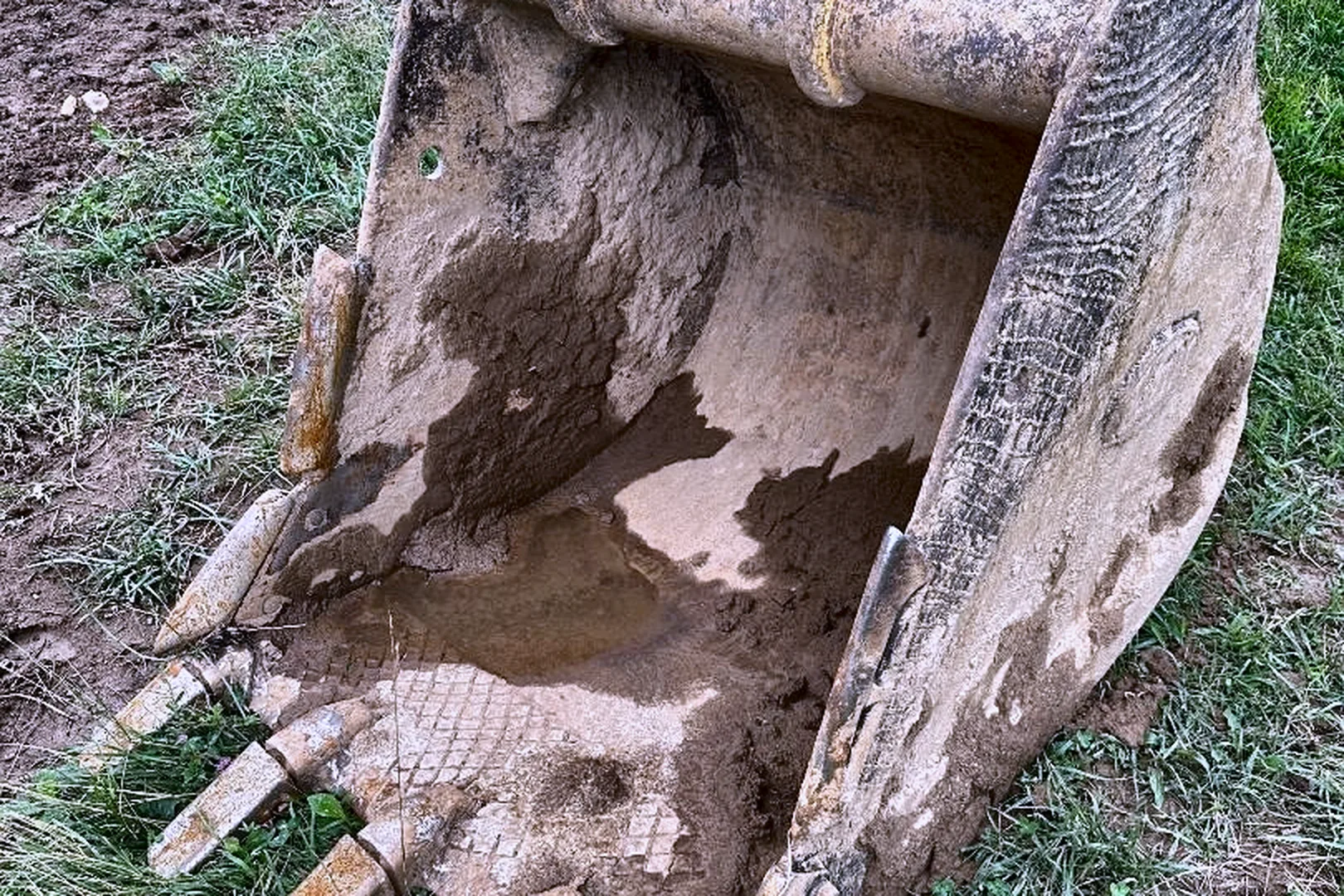 2002 KOMATSU PC200LC-6LE - view 14 of 35