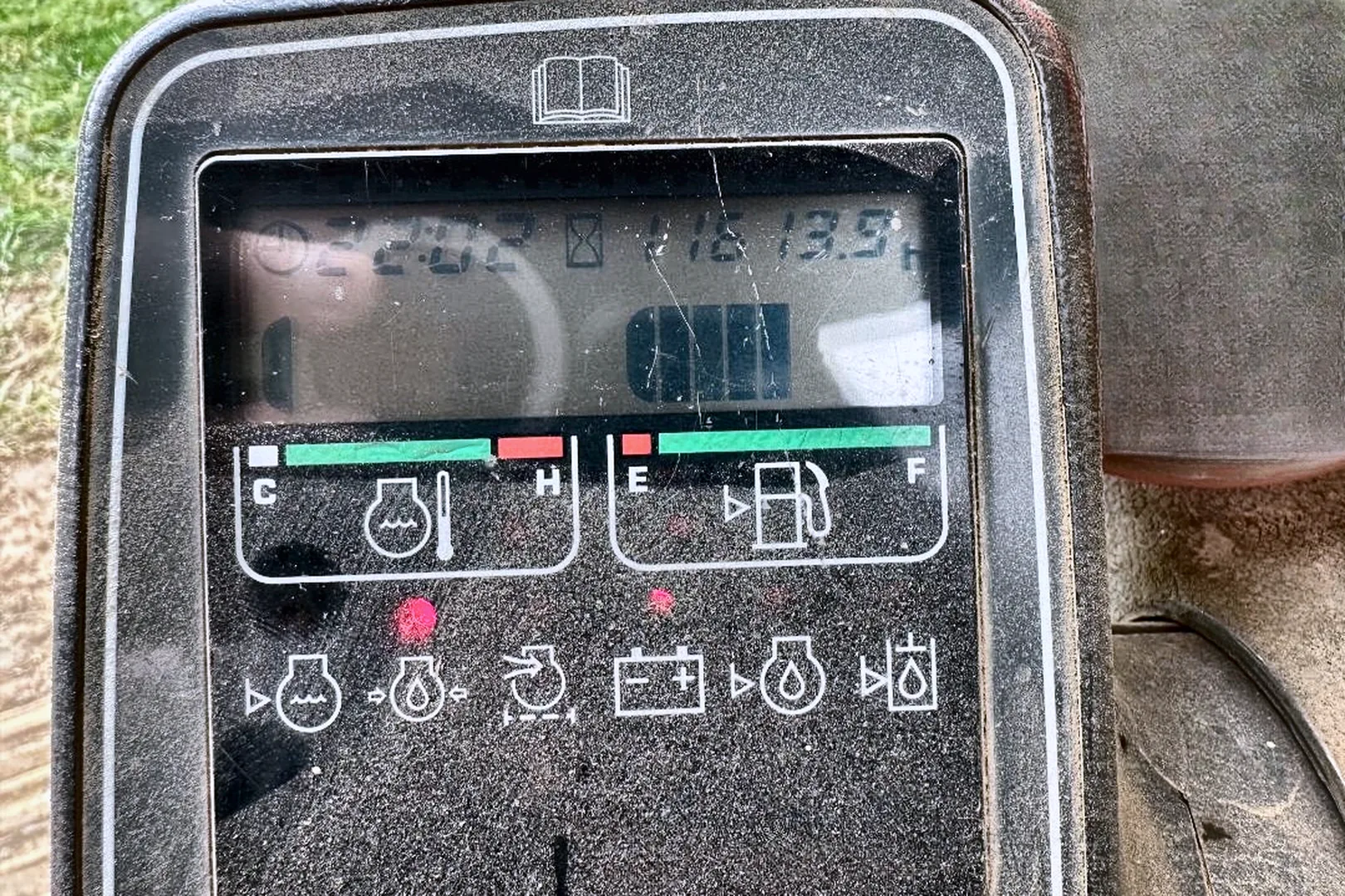 2002 KOMATSU PC200LC-6LE - view 16 of 35