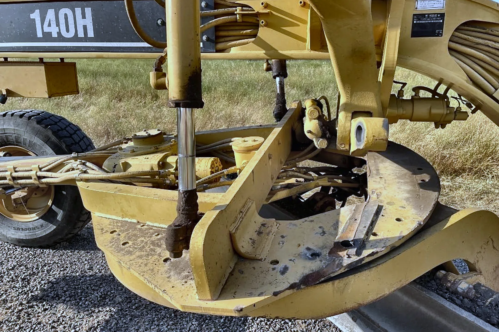 2004 CATERPILLAR 140H VHP Plus - view 9 of 14