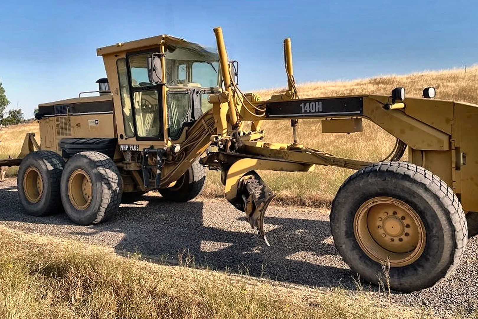 2004 CATERPILLAR 140H VHP Plus - view 12 of 14
