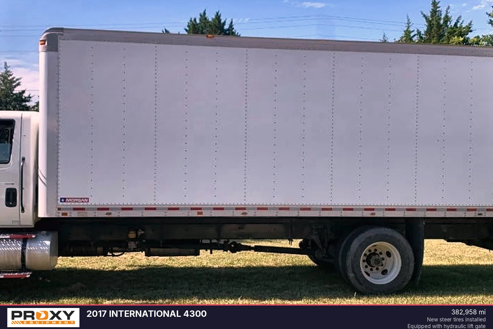 2017 INTERNATIONAL 4300 - view 1 of 24