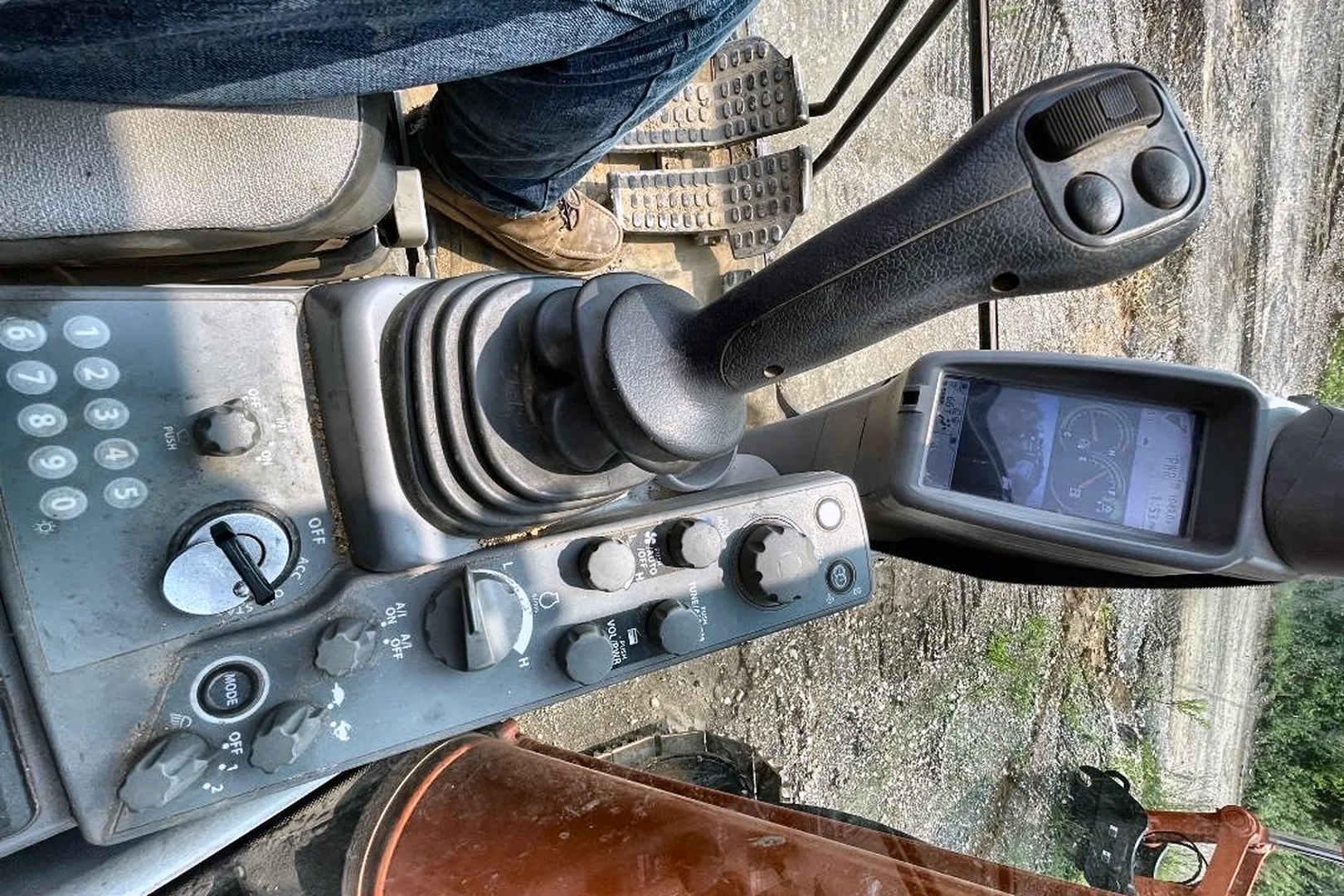 2019 HITACHI ZX345US LC-6 - view 14 of 37