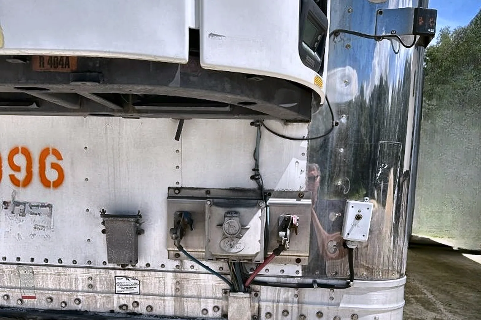 2011 GREAT DANE Refrigerated Van Trailer - view 14 of 15