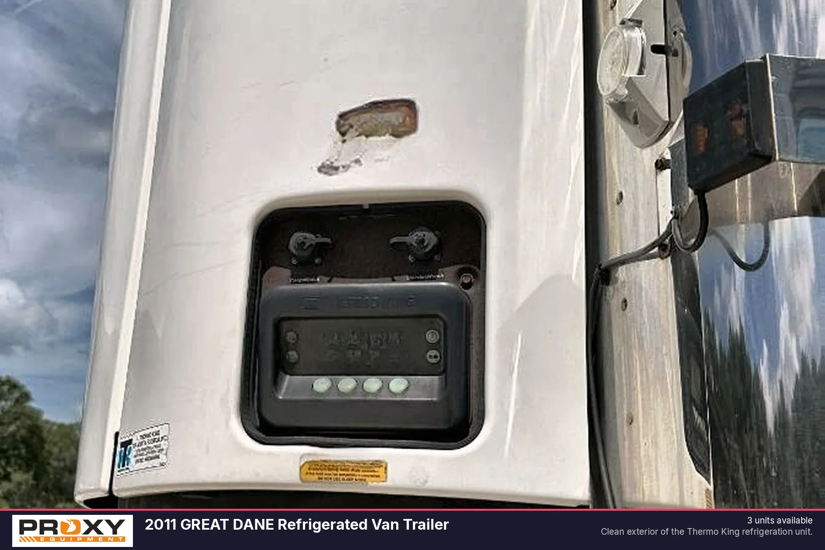 2011 GREAT DANE Refrigerated Van Trailer - view 2 of 15