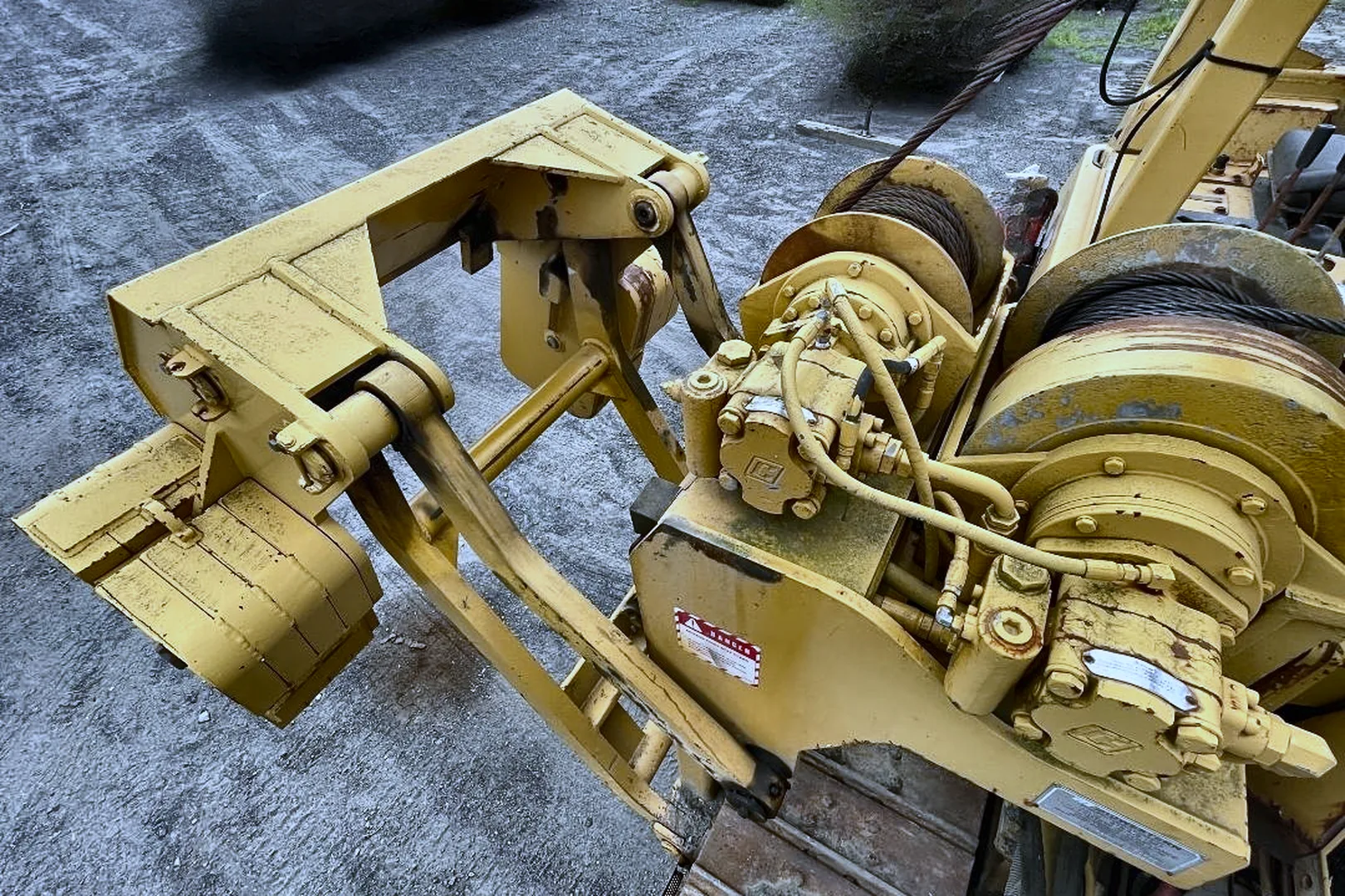 2005 CATERPILLAR D5G - view 16 of 38