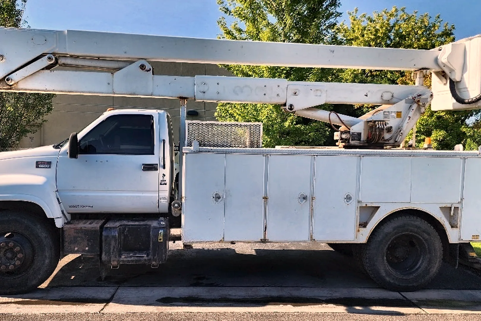 1999 GMC LAN46-2E - view 12 of 35