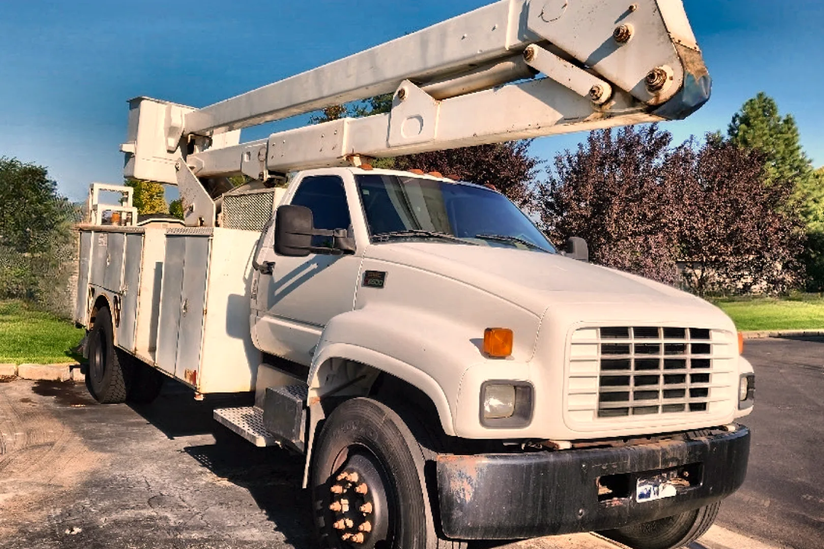 1999 GMC LAN46-2E - view 10 of 35