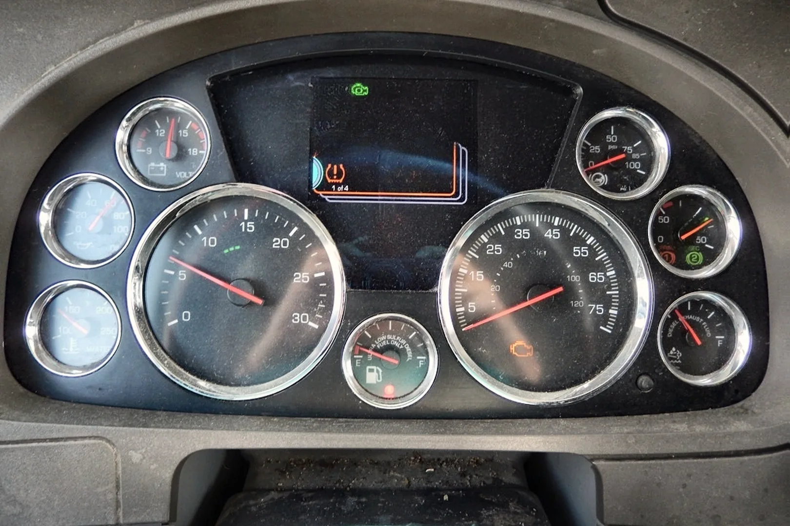 2017 KENWORTH T680 - view 10 of 54