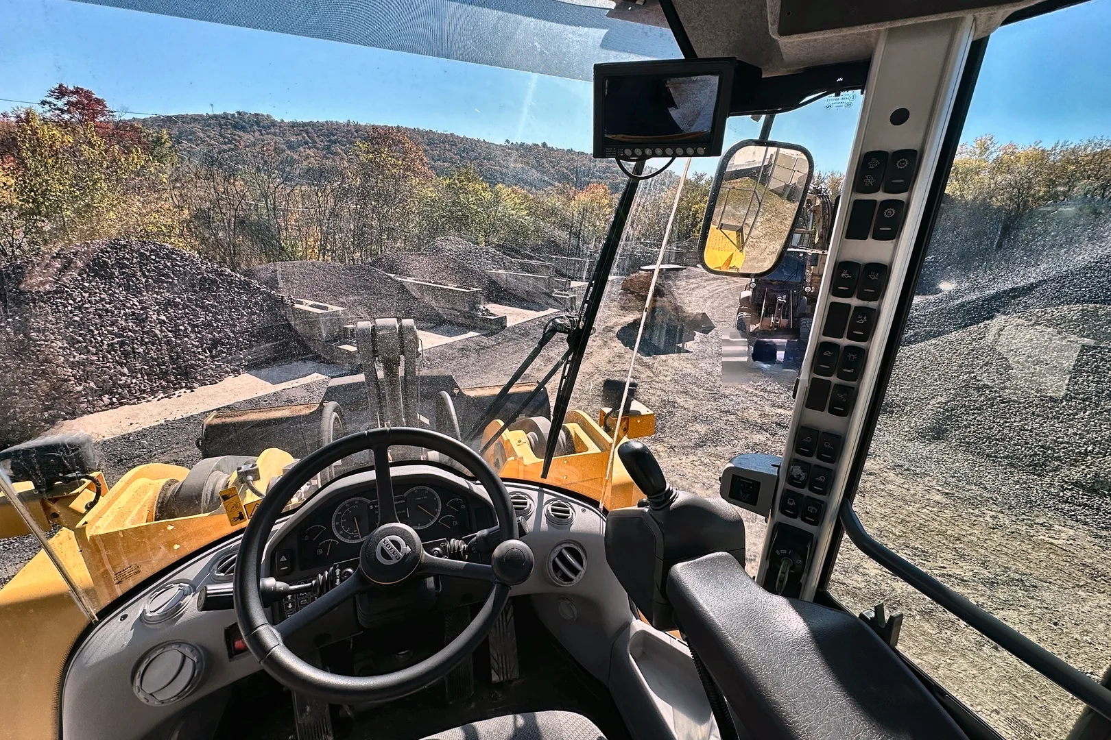 2015 VOLVO L150H - view 16 of 43
