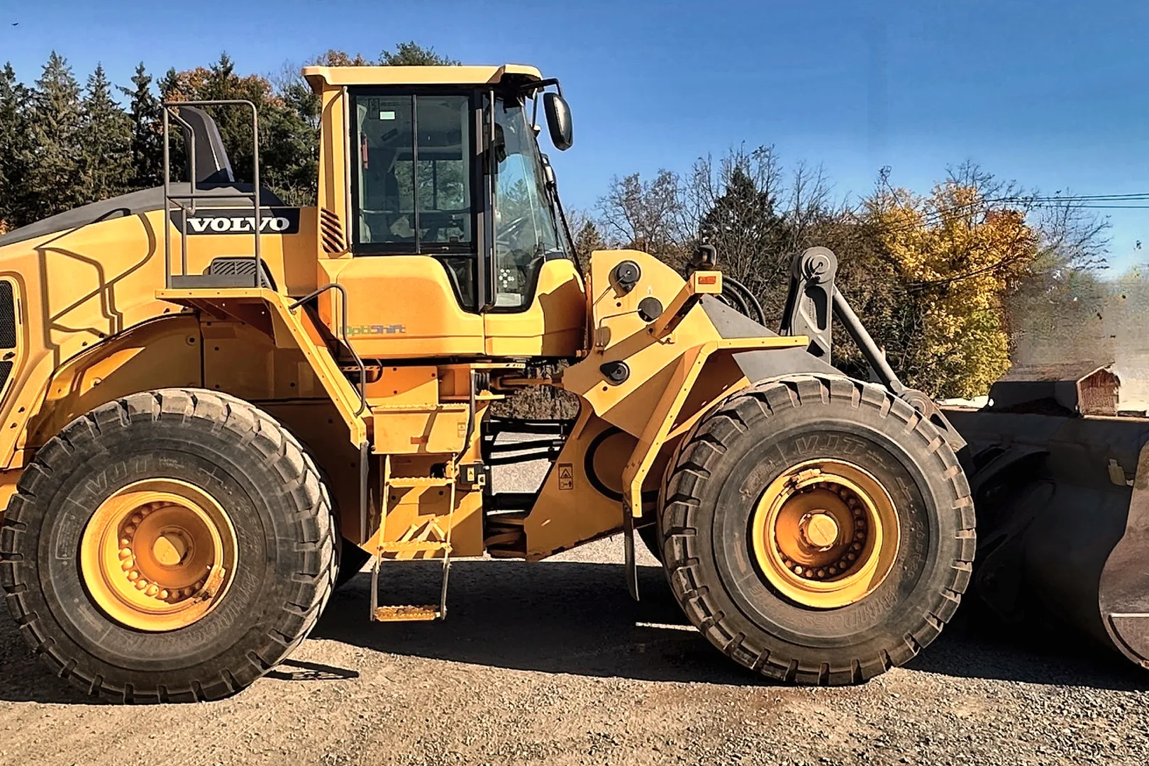 2015 VOLVO L150H - view 17 of 43