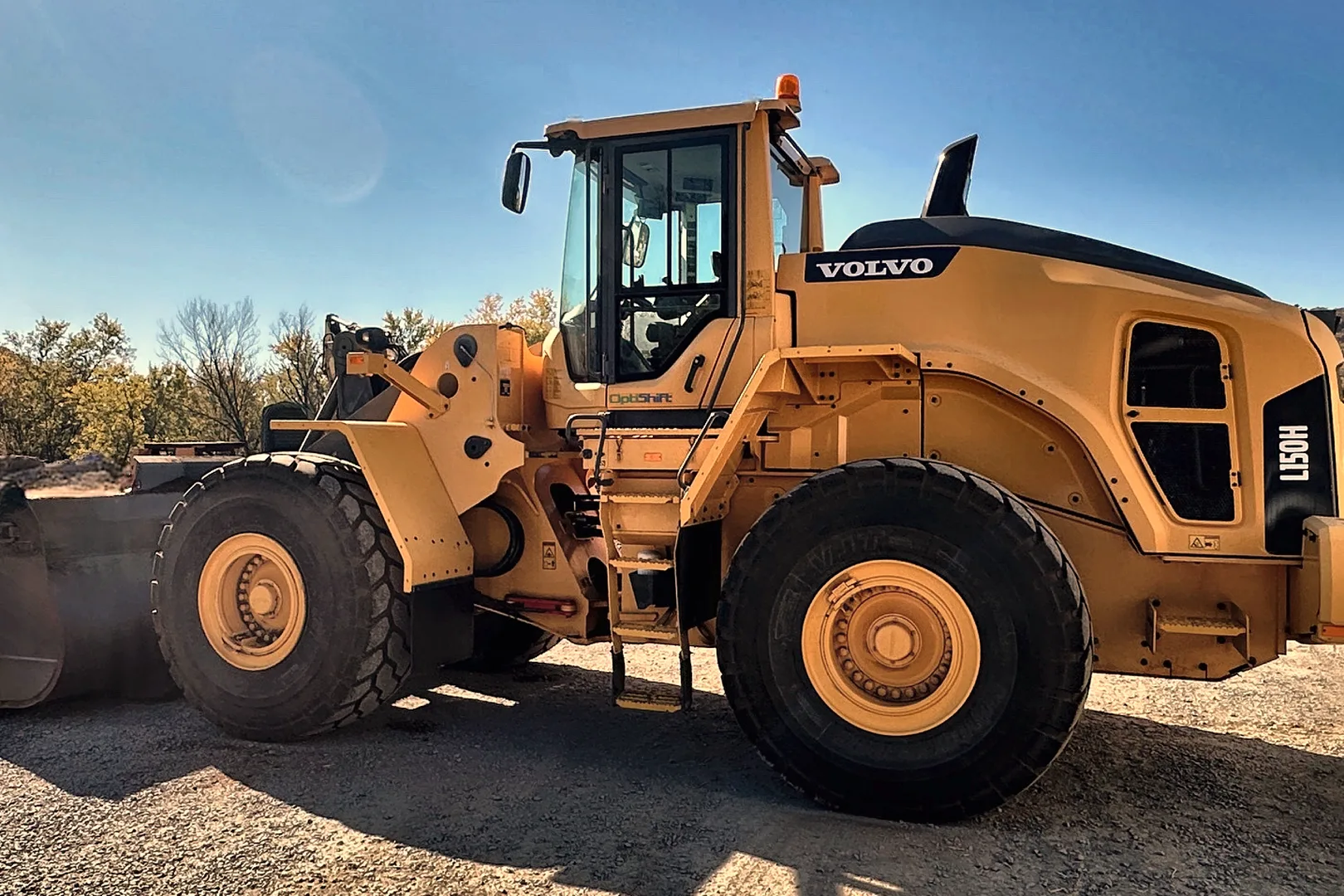 2015 VOLVO L150H - view 8 of 43