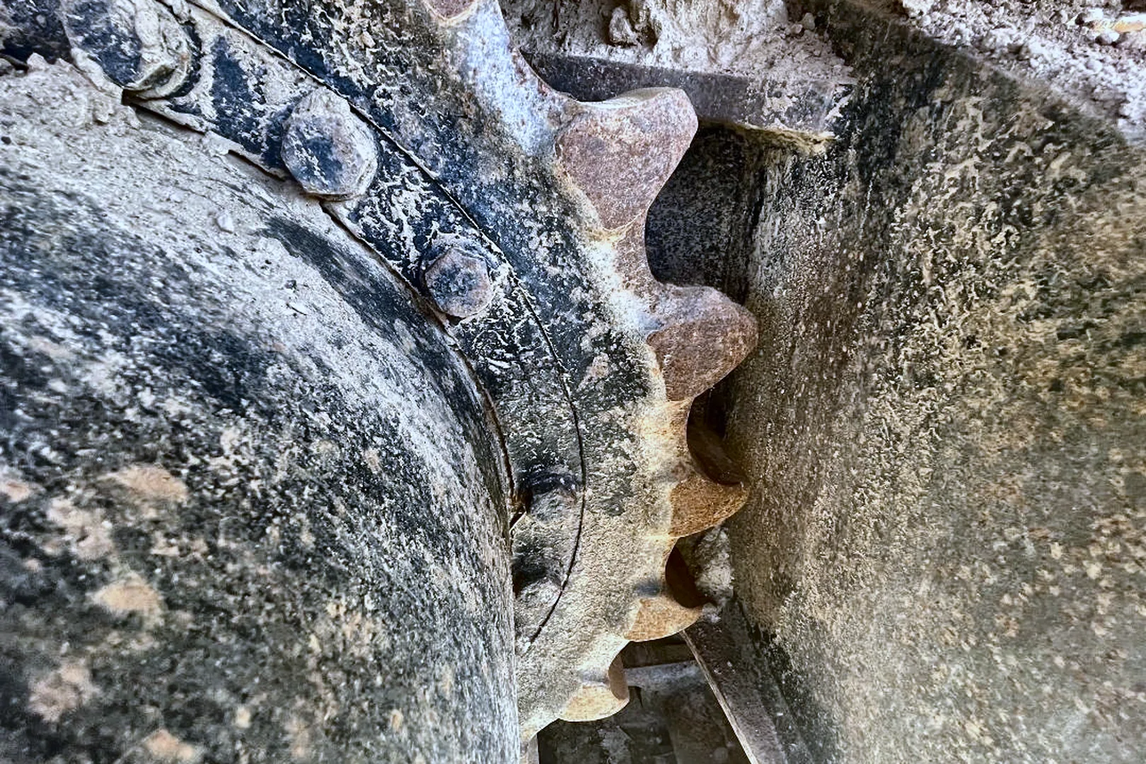 2010 LINK-BELT 240 X2 LF - view 14 of 42