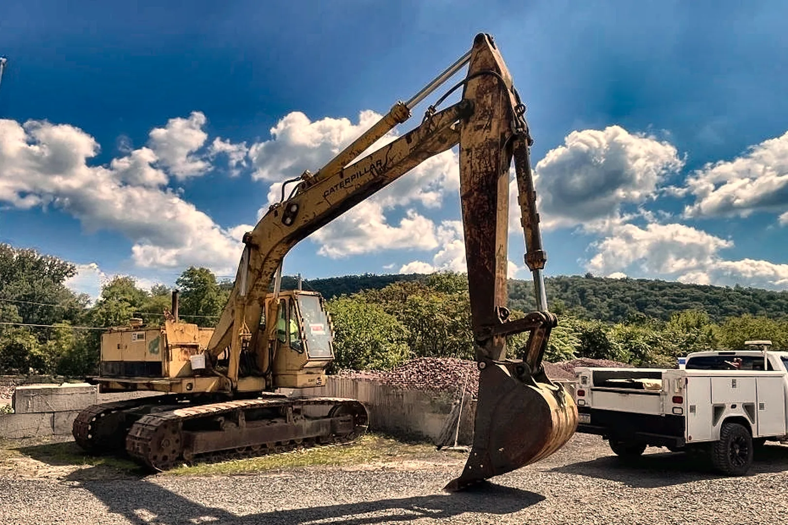 1987 CATERPILLAR 235 - view 17 of 40