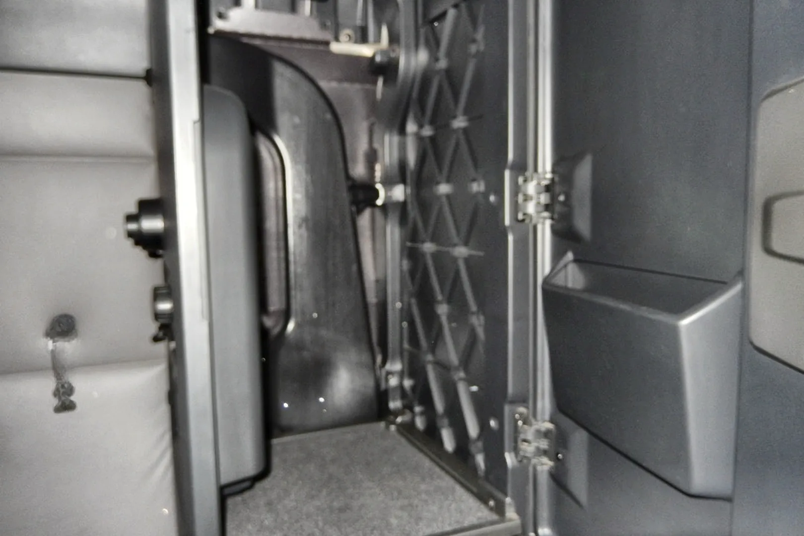 2019 FREIGHTLINER CASCADIA - view 15 of 50