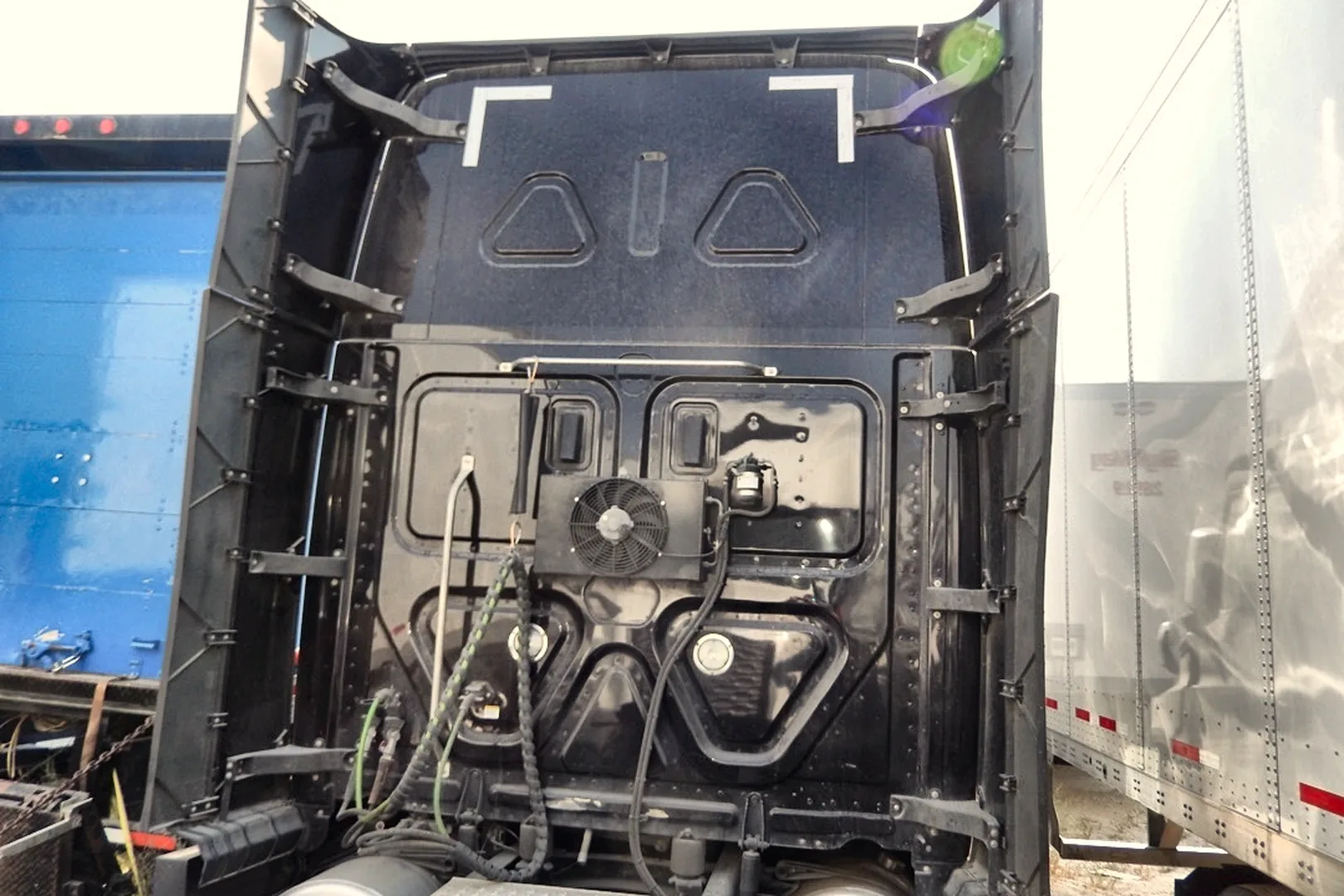 2019 FREIGHTLINER CASCADIA - view 12 of 50