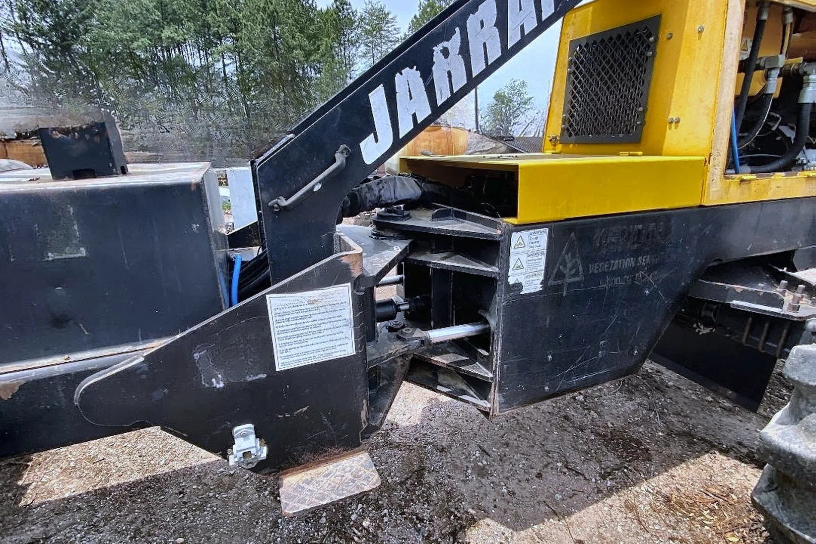 2009 JARRAFF 4 Wheel Drive - view 9 of 33