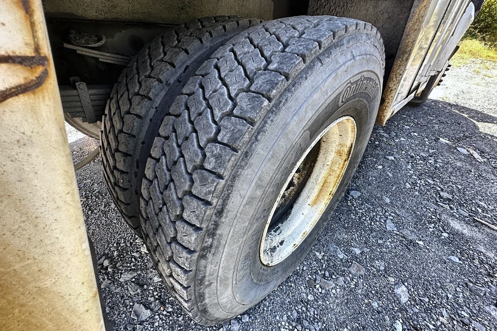 2003 FORD F650 Service Truck - view 20 of 43