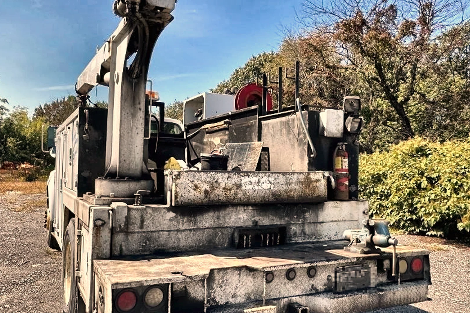 2003 FORD F650 Service Truck - view 9 of 43