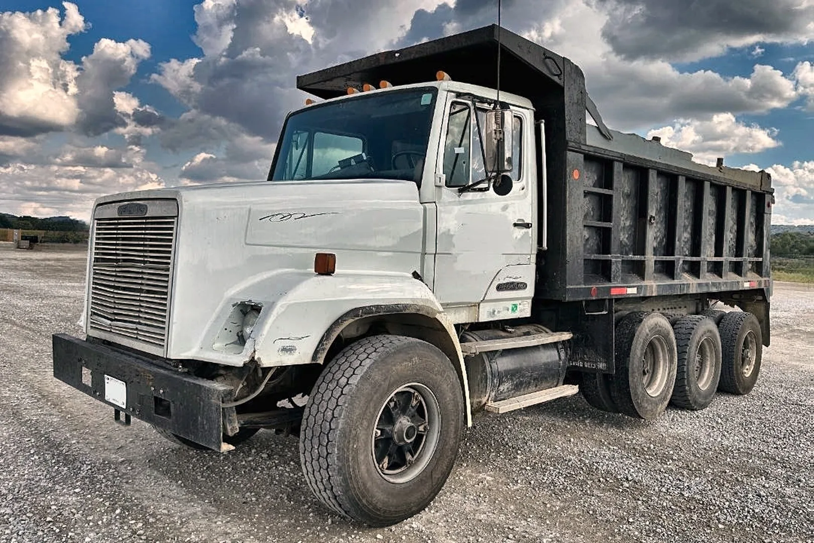 1987 FREIGHTLINER FLC - view 7 of 46