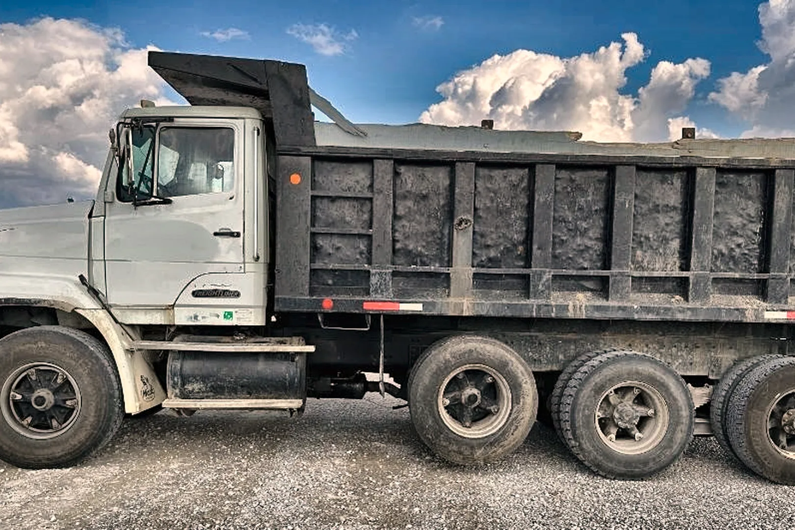 1987 FREIGHTLINER FLC - view 8 of 46