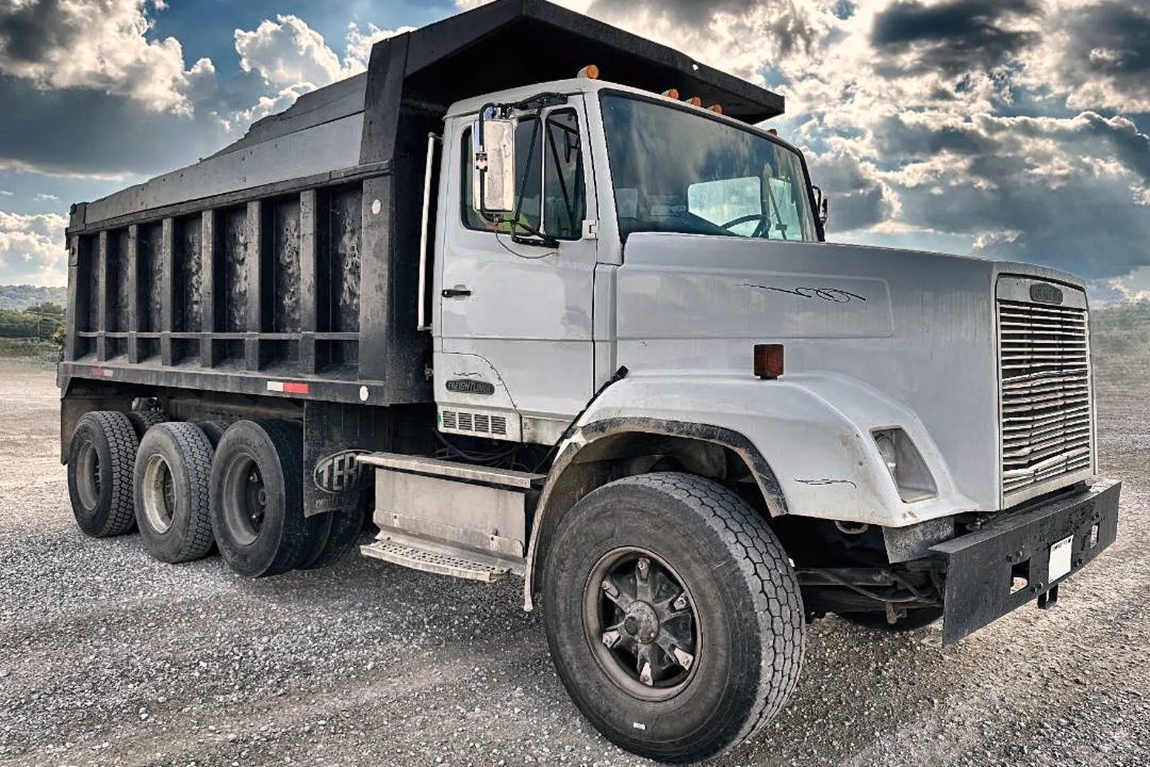 1987 FREIGHTLINER FLC - view 6 of 46