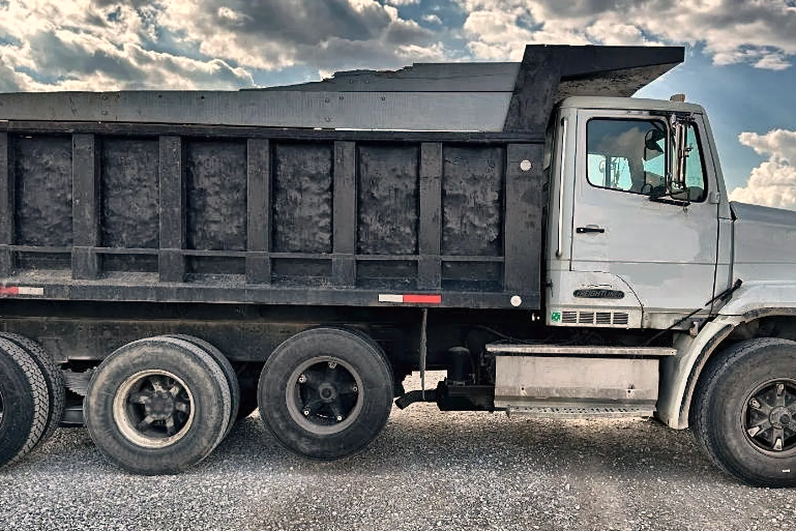 1987 FREIGHTLINER FLC - view 10 of 46