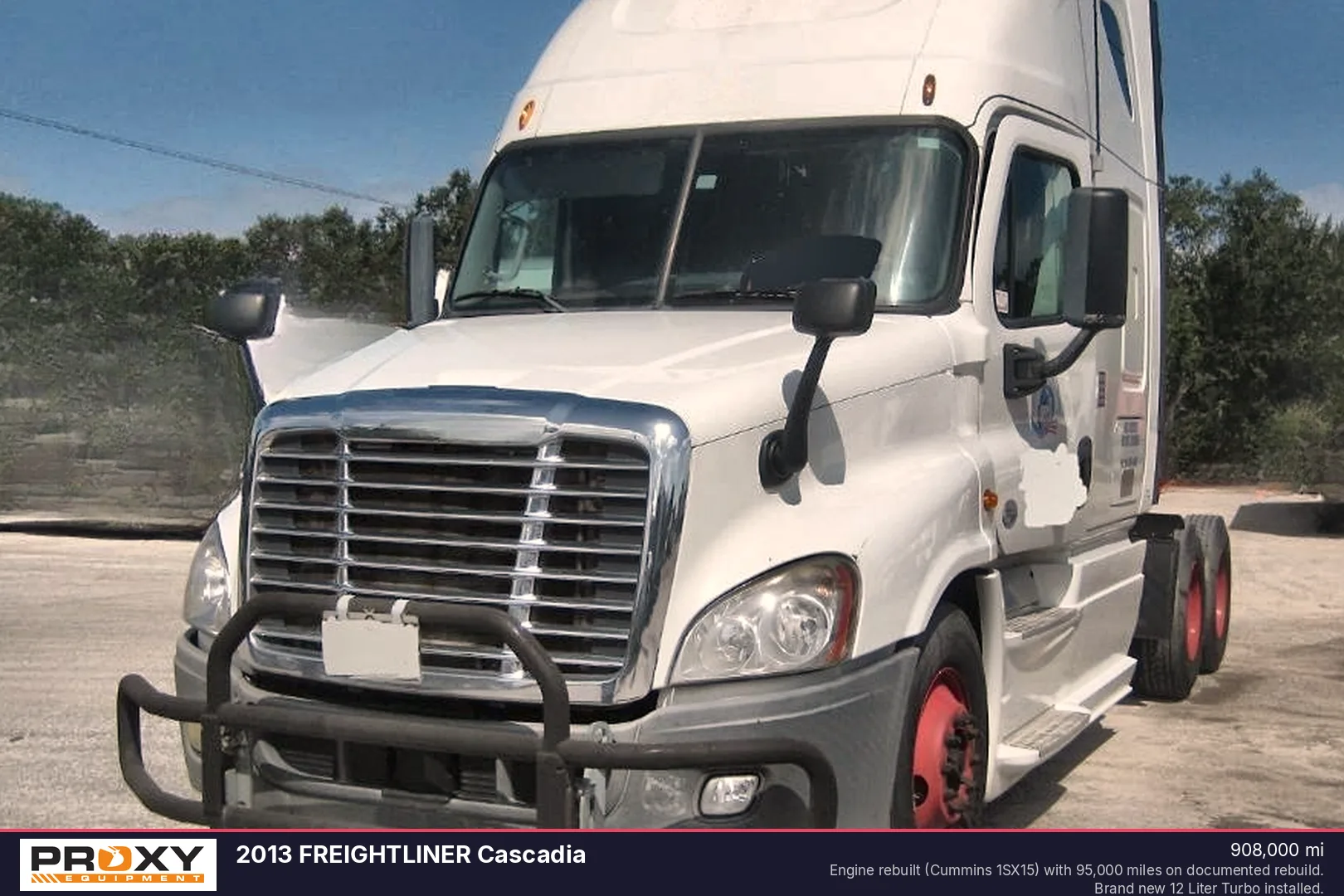 2013 FREIGHTLINER Cascadia - view 2 of 17