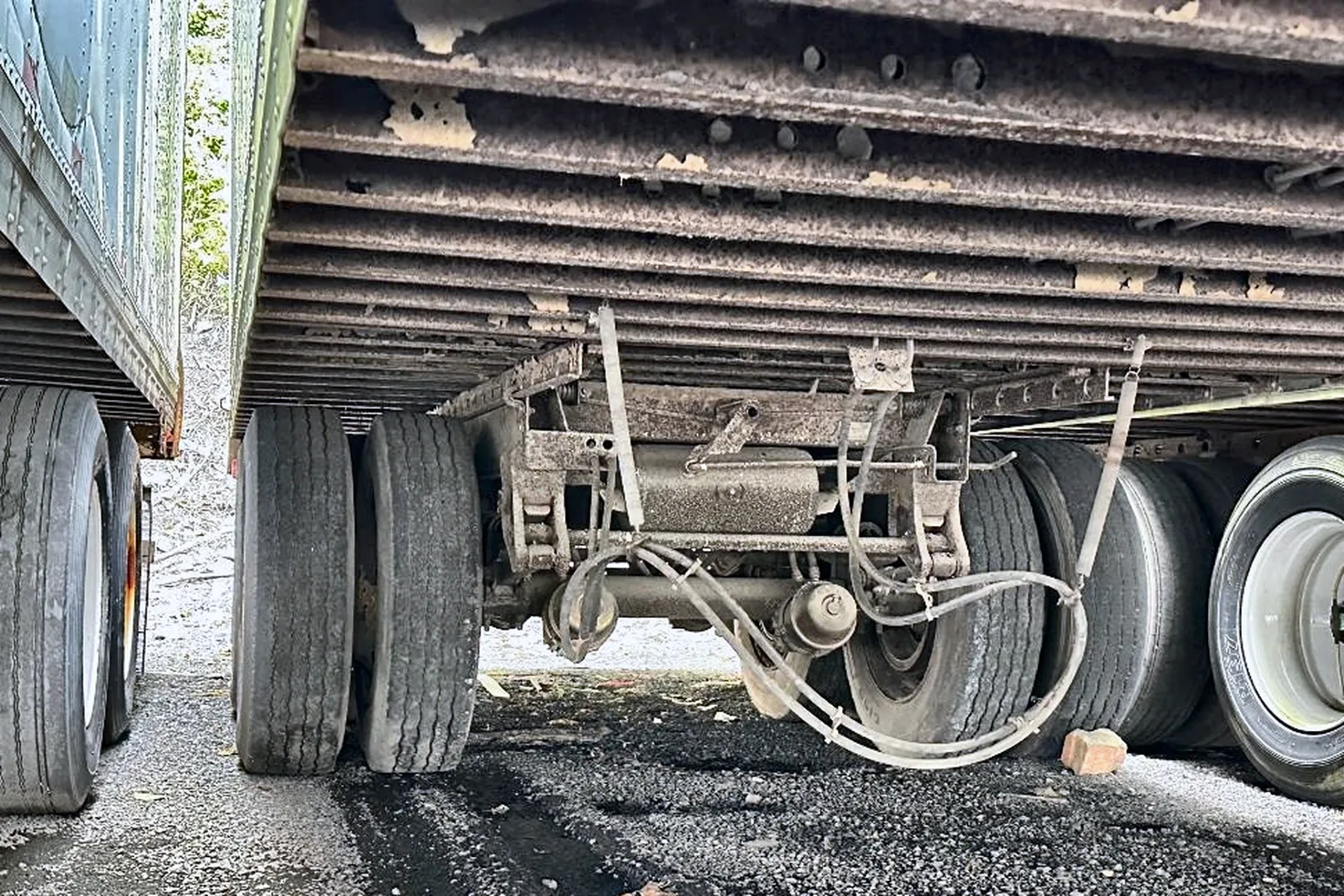 1996 GTD 53 FT - view 18 of 19