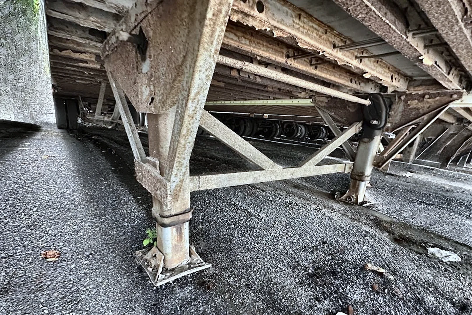 1996 GTD 53 FT - view 10 of 19