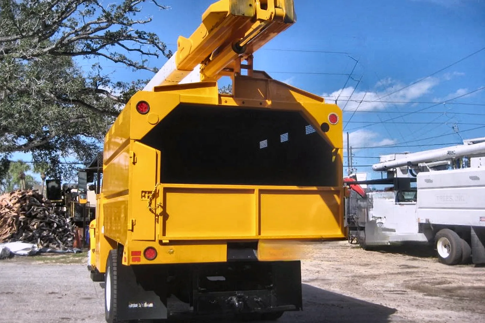 2011 INTERNATIONAL DuraStar 4300 - view 9 of 18