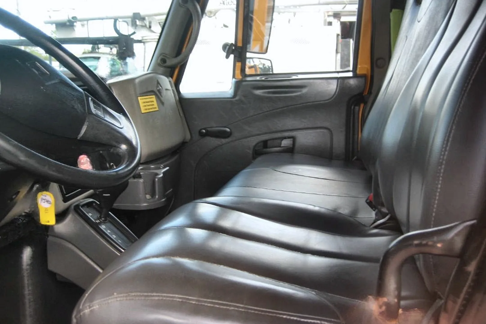 2011 INTERNATIONAL DuraStar 4300 - view 10 of 18