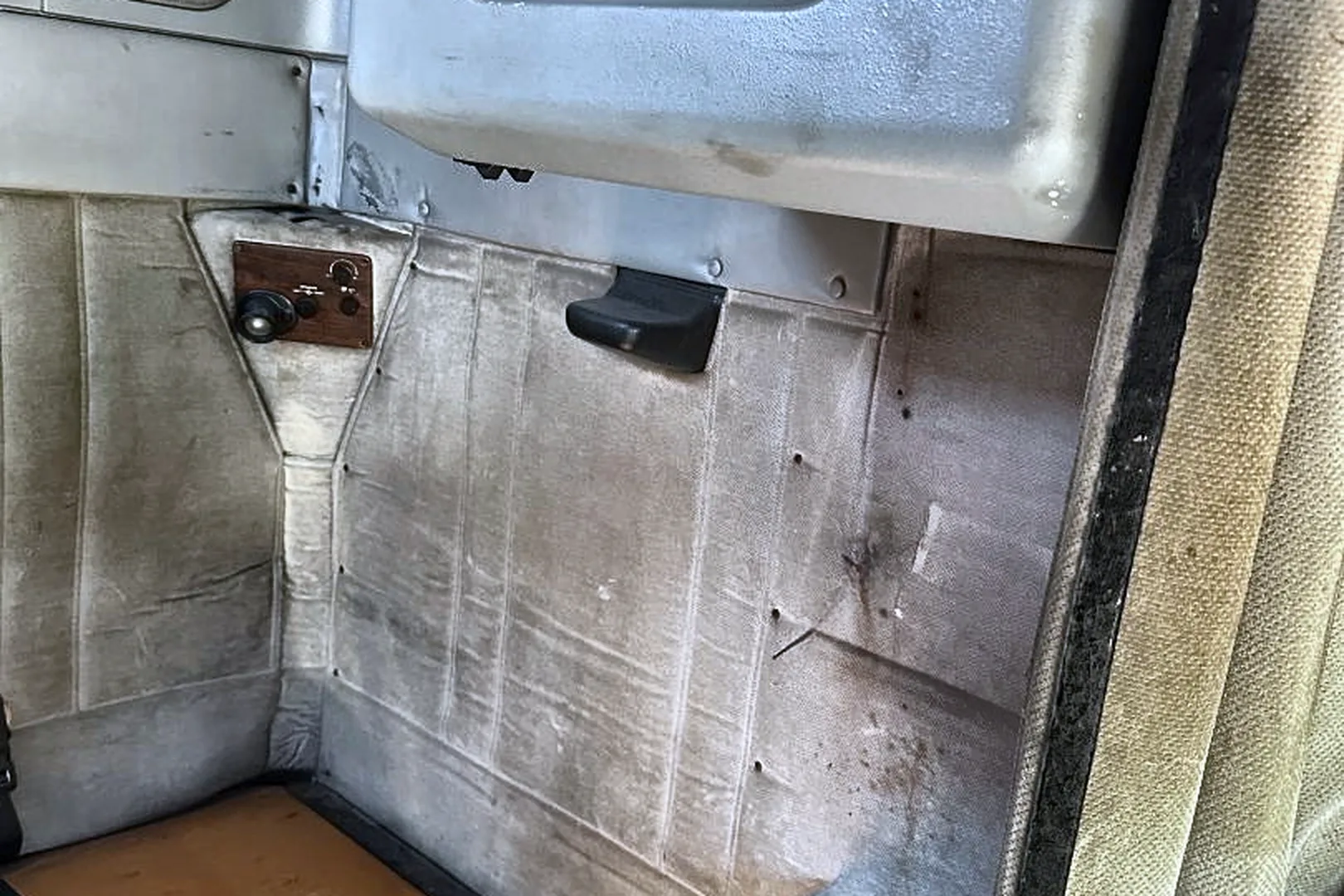 2001 FREIGHTLINER FLD 120 - view 14 of 36