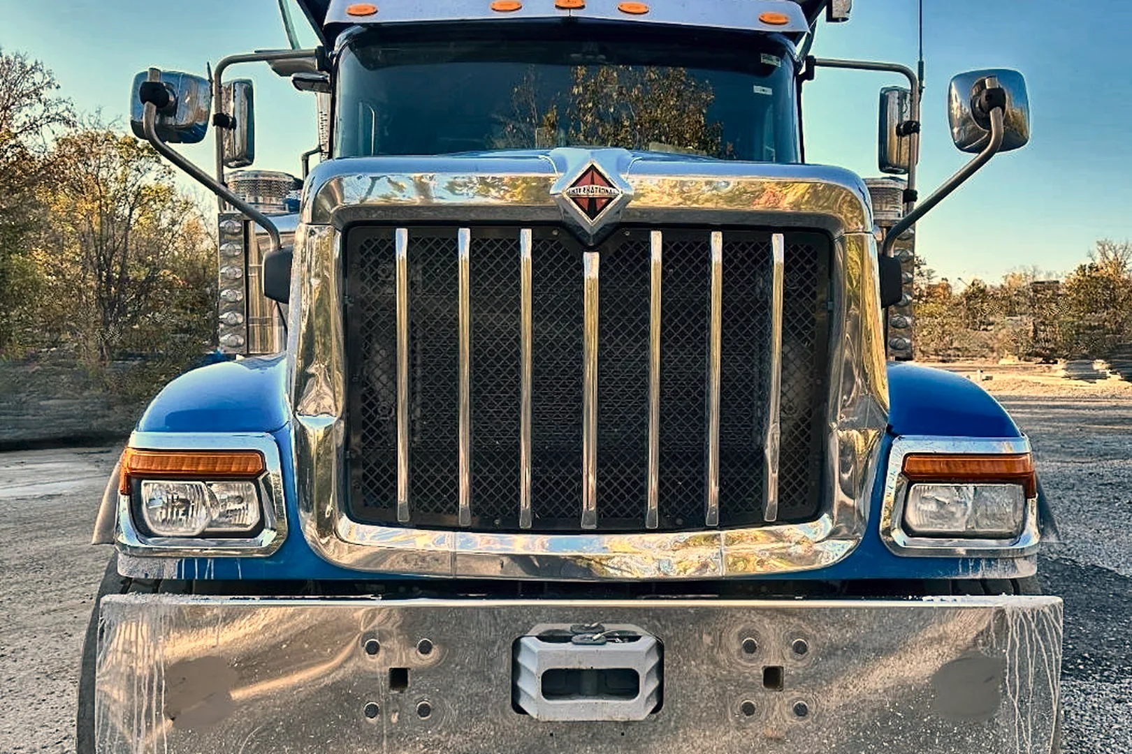 2021 INTERNATIONAL HX520 SFA - view 11 of 36