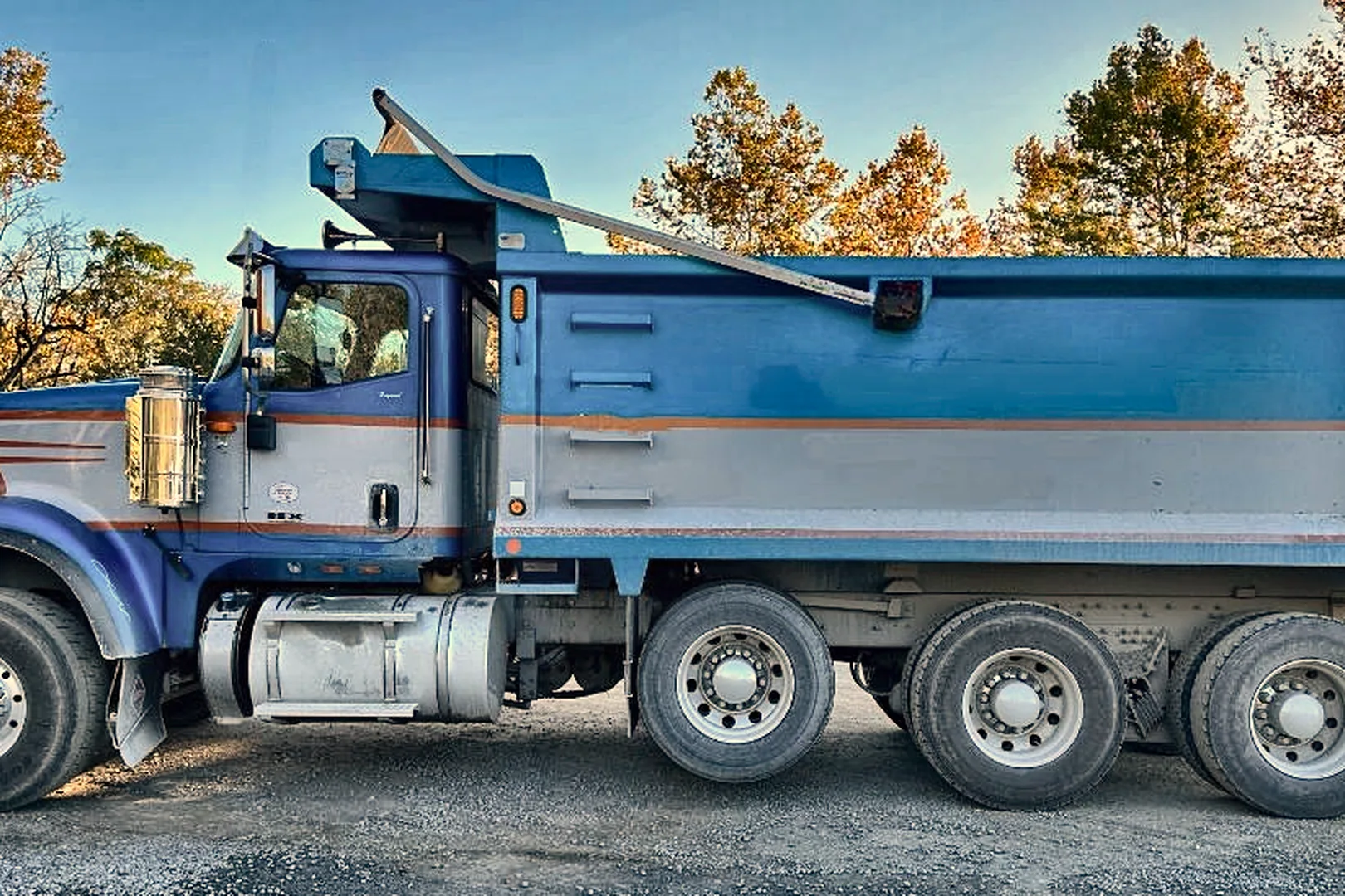 2021 INTERNATIONAL HX520 SFA - view 10 of 36