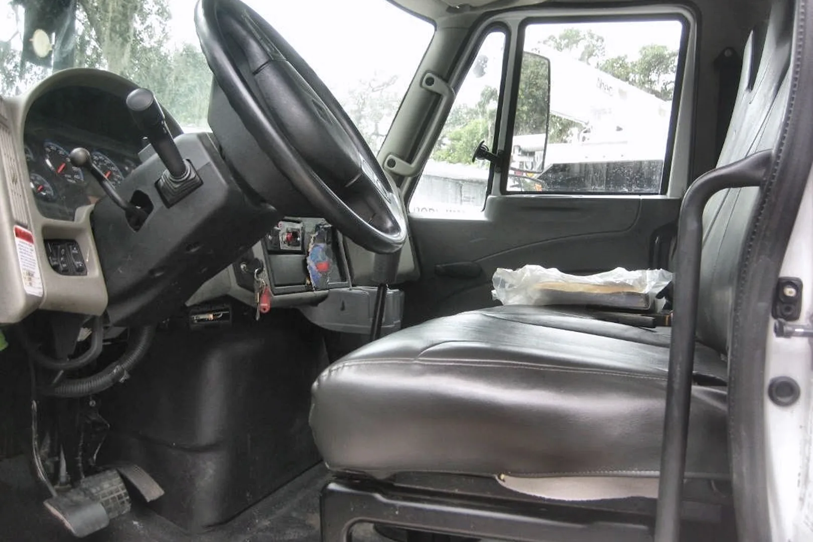 2012 INTERNATIONAL DuraStar 4300 - view 10 of 12