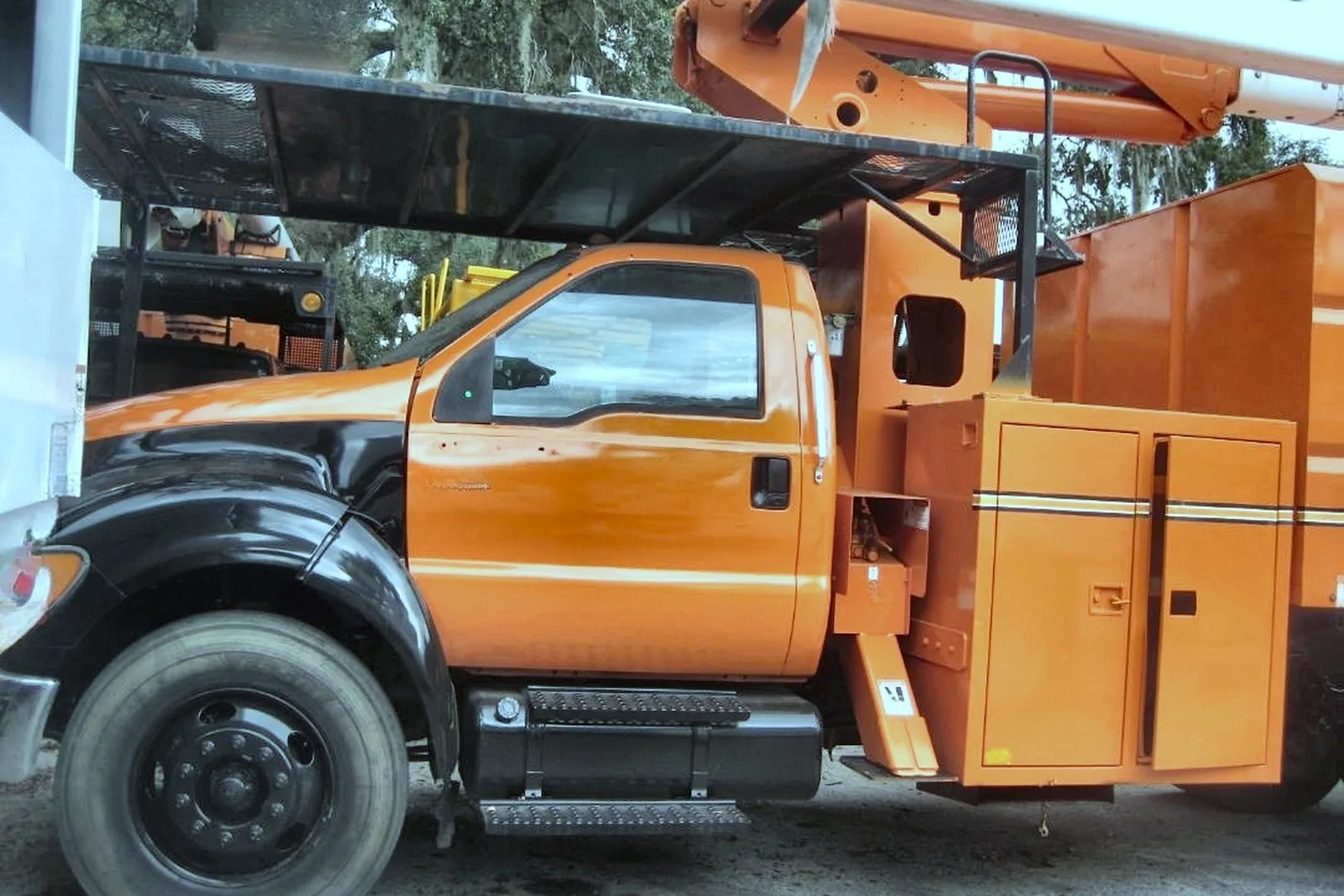 2010 FORD F750 XL Super Duty - view 6 of 11