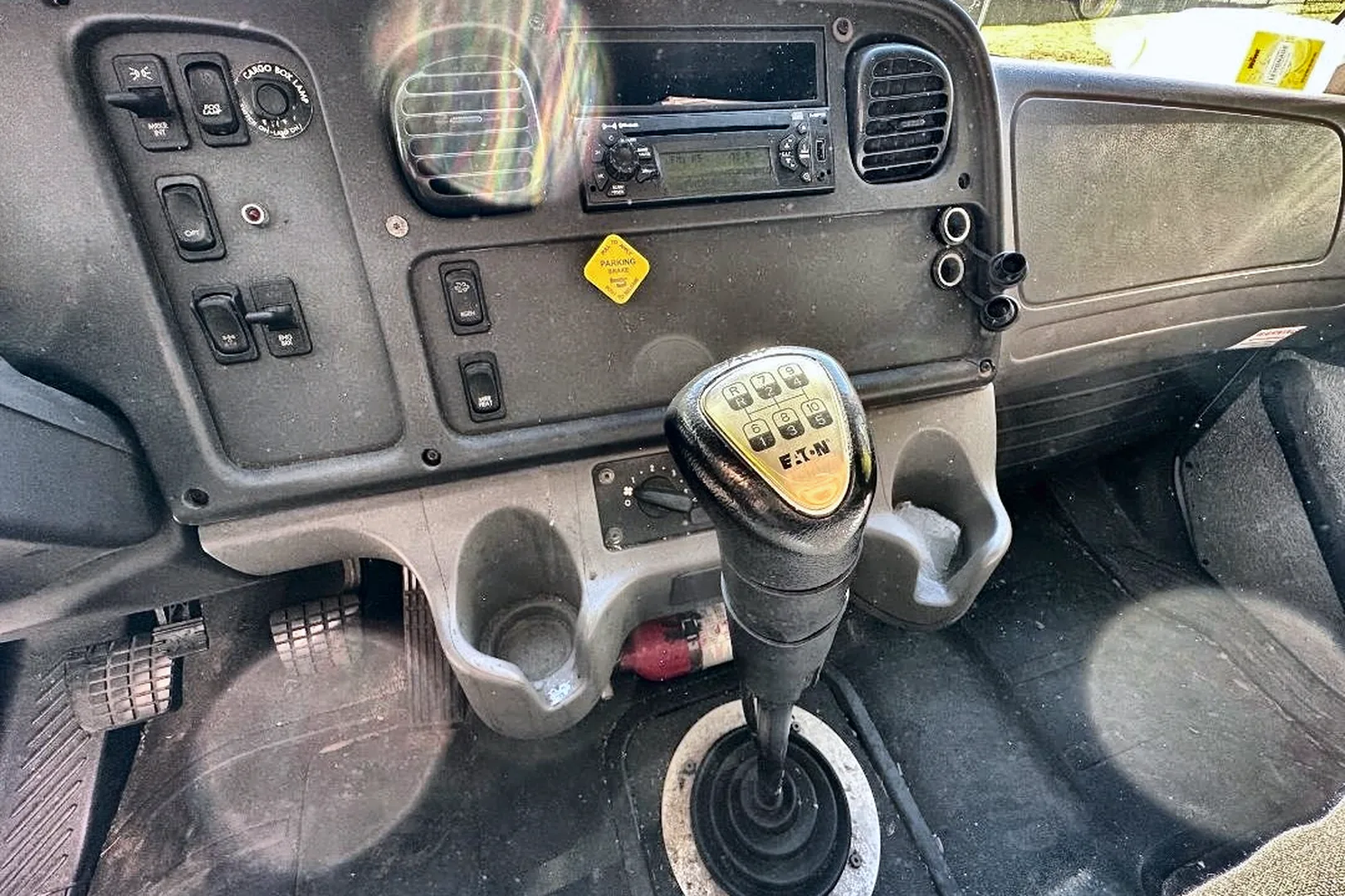 2015 FREIGHTLINER M2 Box Truck - view 15 of 44