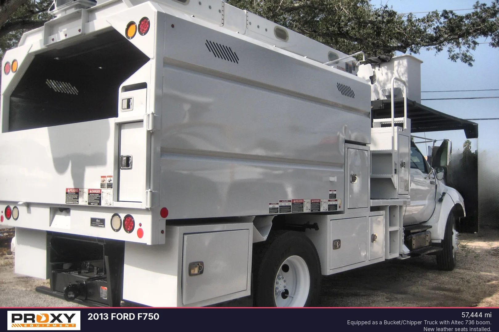 2013 FORD F750 - view 3 of 11