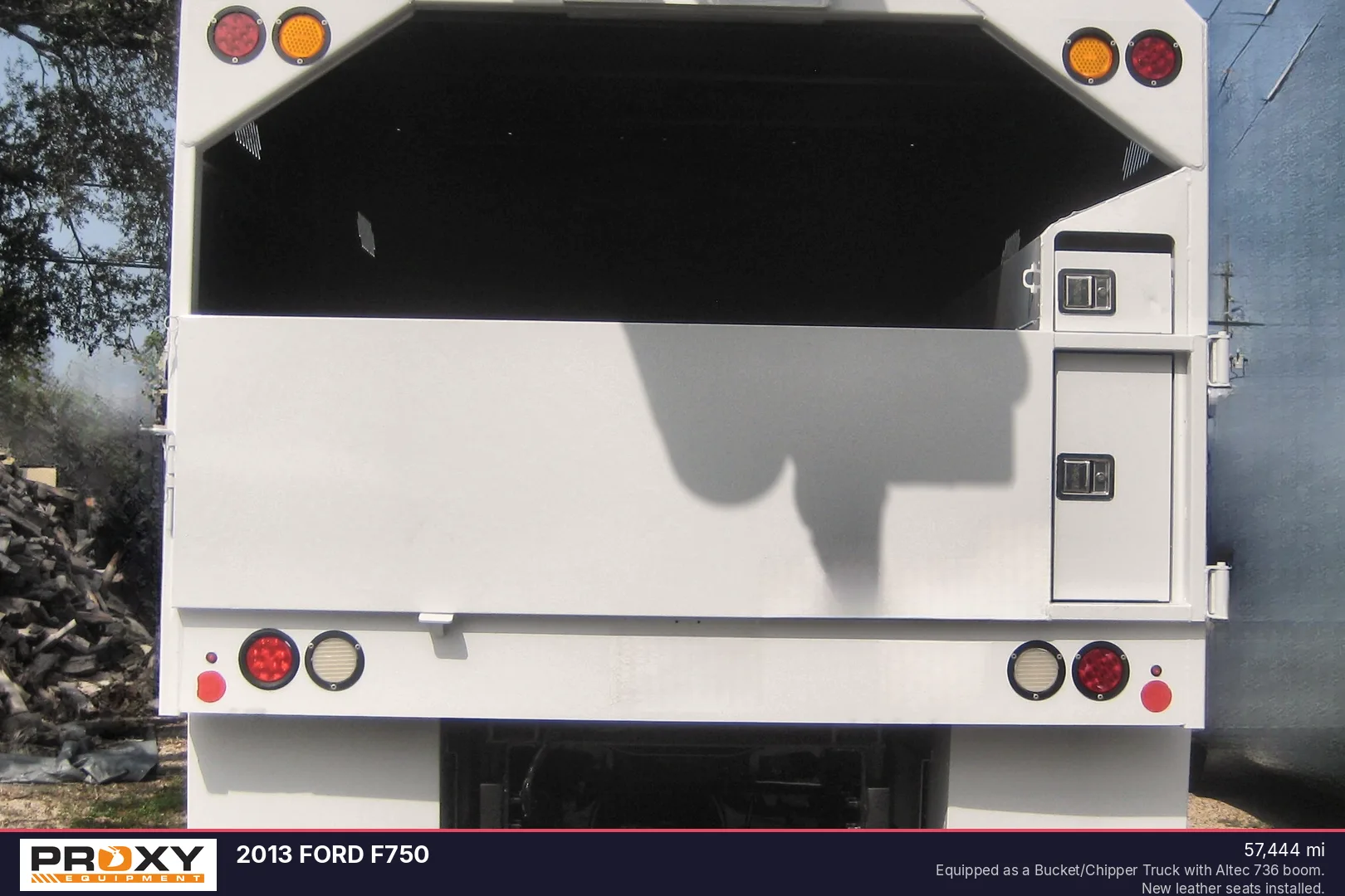 2013 FORD F750 - view 5 of 11