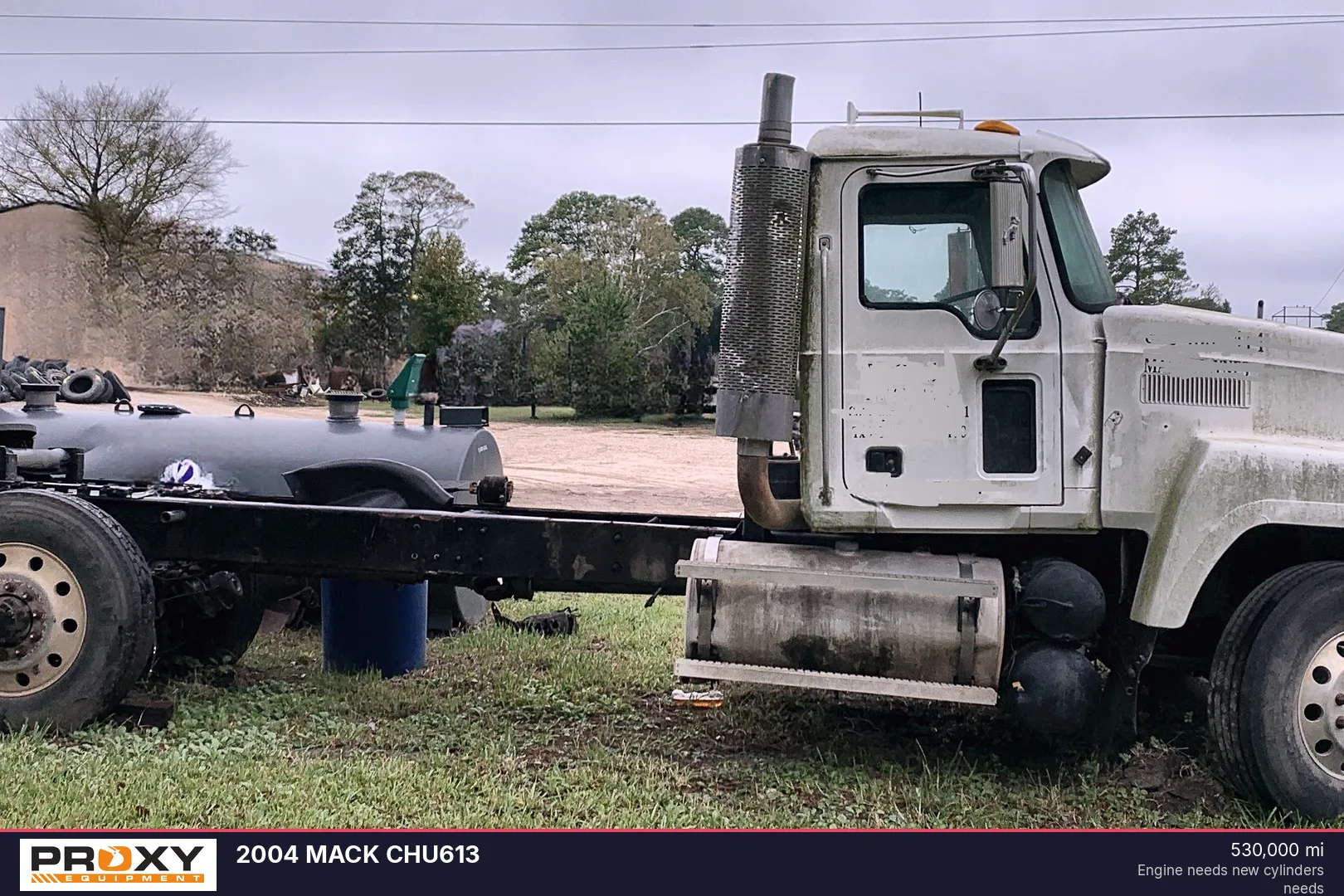 2004 MACK CHU613 - view 2 of 13