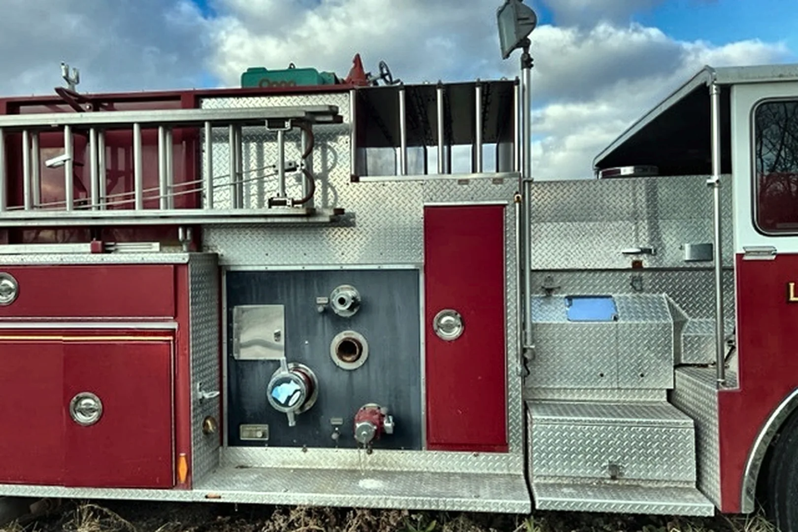 1988 PIERCE FIRE TRUCK - view 9 of 24