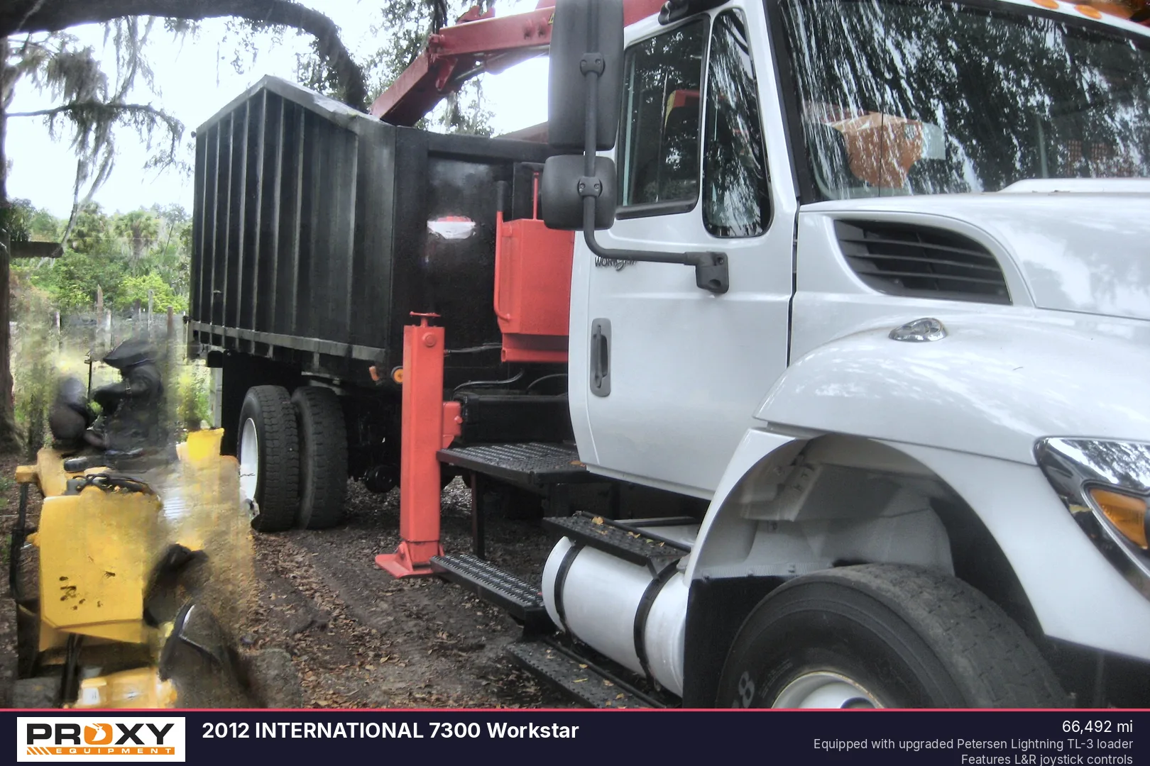 2012 INTERNATIONAL 7300 Workstar - view 2 of 14