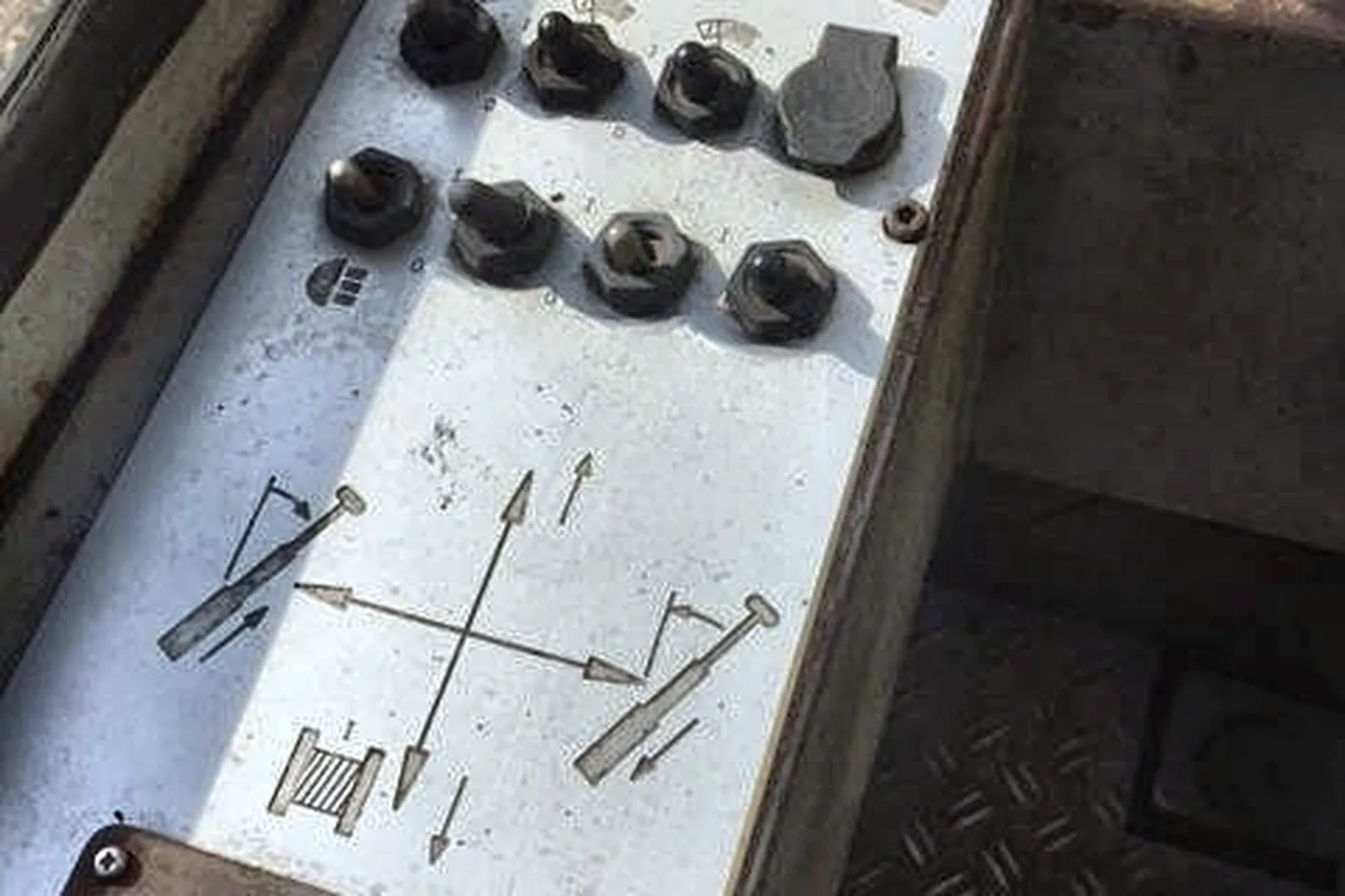 1979 LIEBHERR LT1080 - view 16 of 17