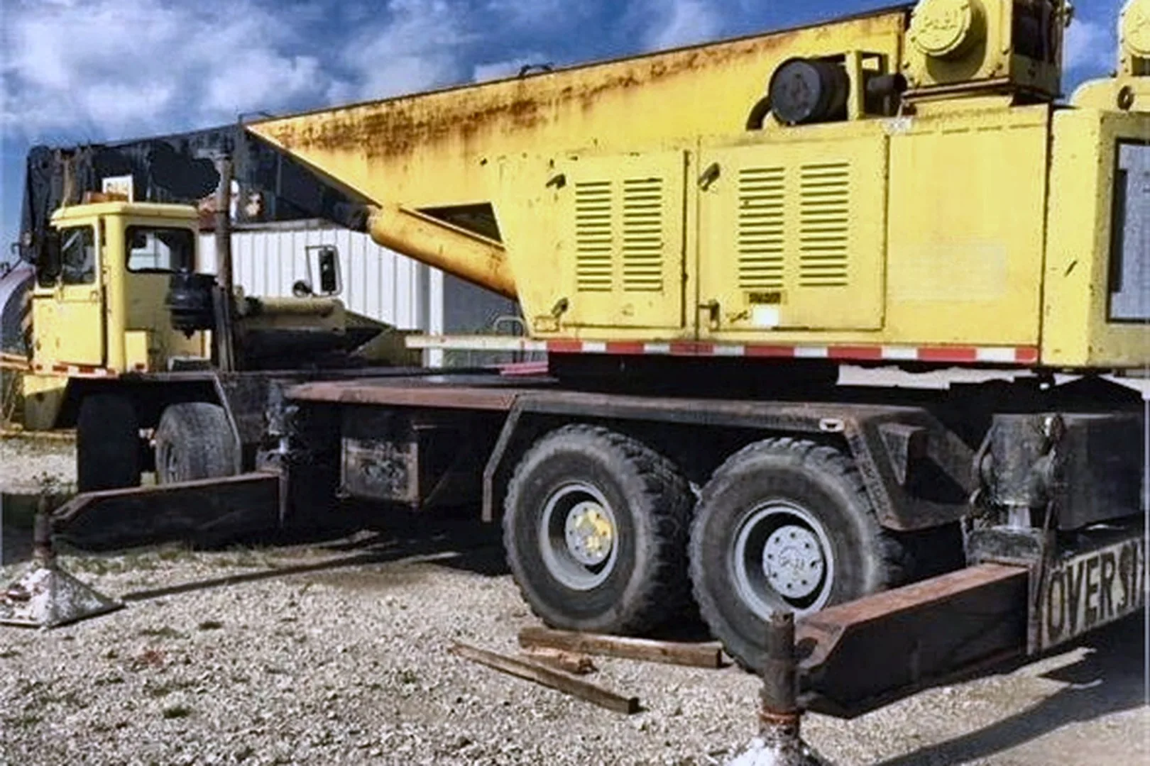 1974 P & H T750 - view 7 of 19