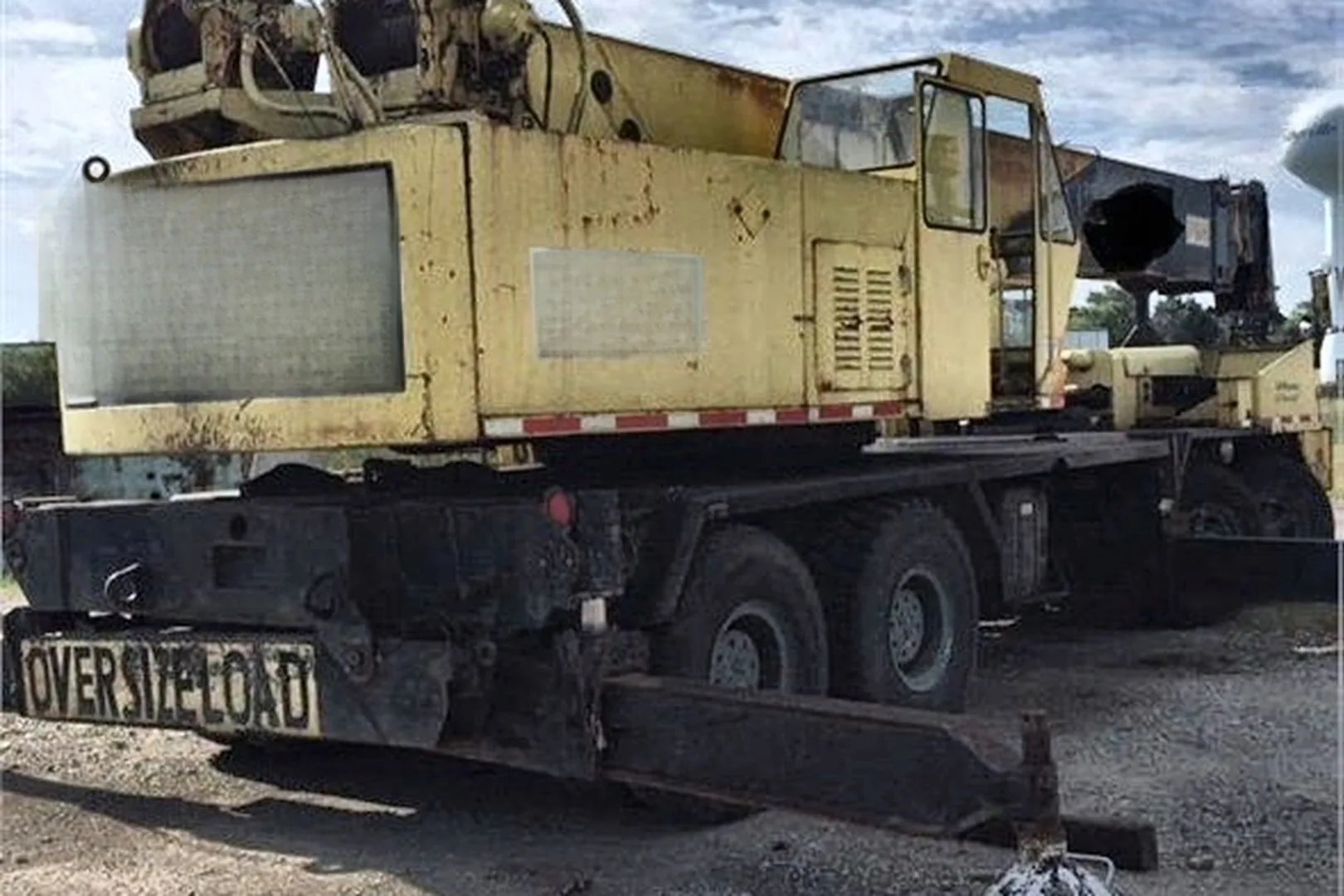 1974 P & H T750 - view 8 of 19