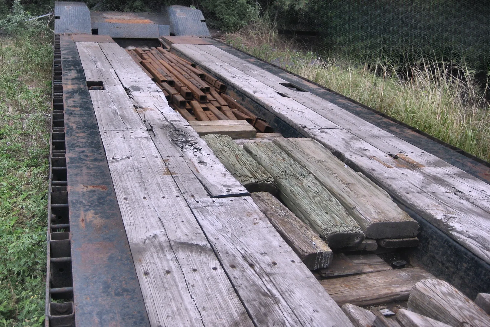 2001 WALTRON 53x102 - view 7 of 10